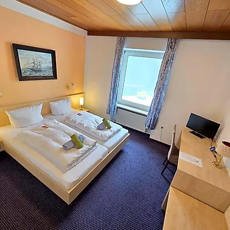 Hotel Burgwald 3*