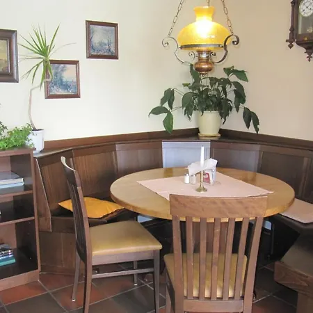 Burgwald Hotell 3*